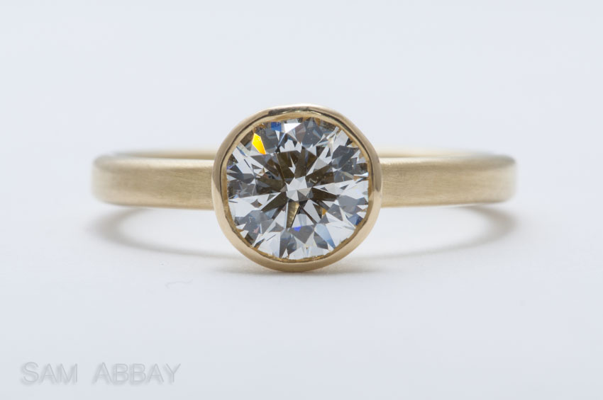 18k yellow gold bezel engagement ring